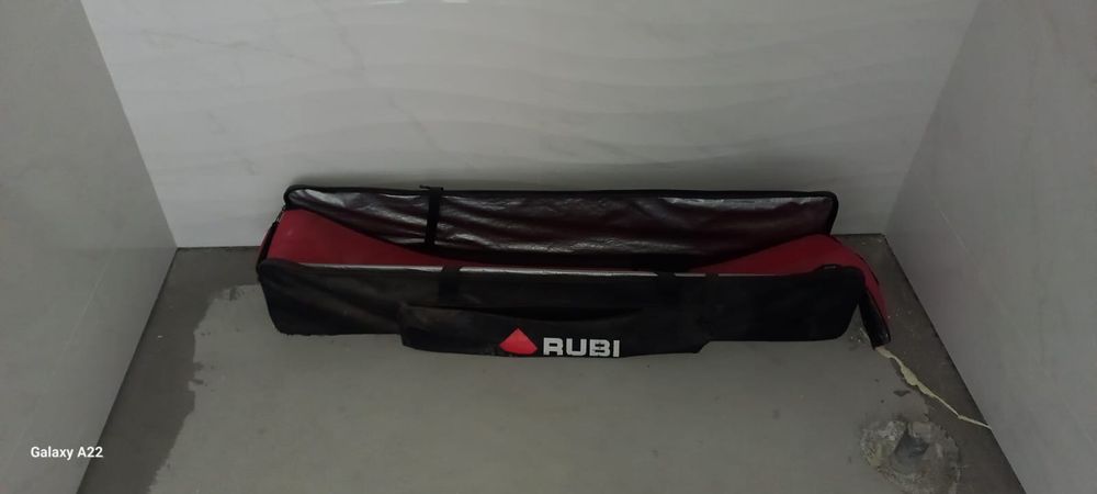 Maquina de cortar azulejo da  Rubi TZ-1020