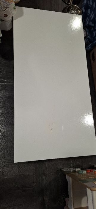 Mesa de centro branca - usada