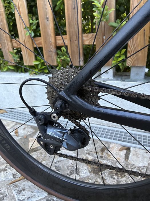 Canyon AeroRoad CF SLX