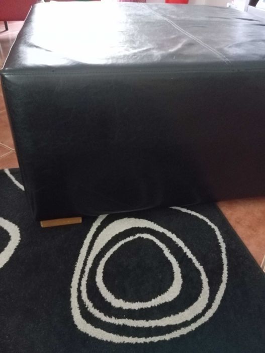 Mesa Puff 1 metro x 1 metro ótimo estado