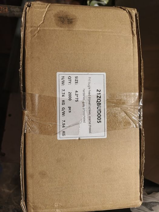 Саморіз по дереву