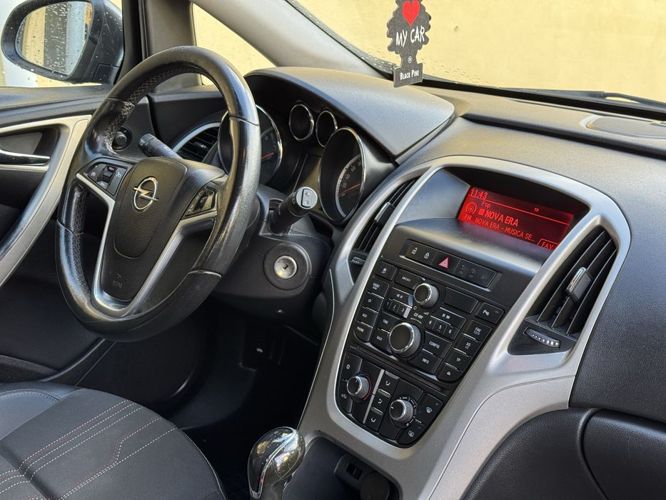 Opel Astra Sport Tourer 1.3 CDTI Cosmo