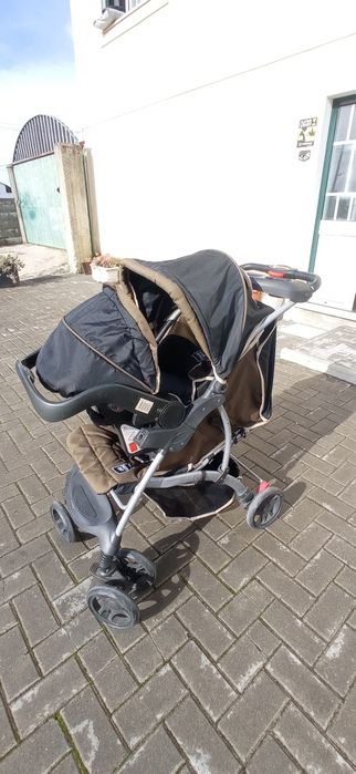 Carrinho de Bebe com cadeira