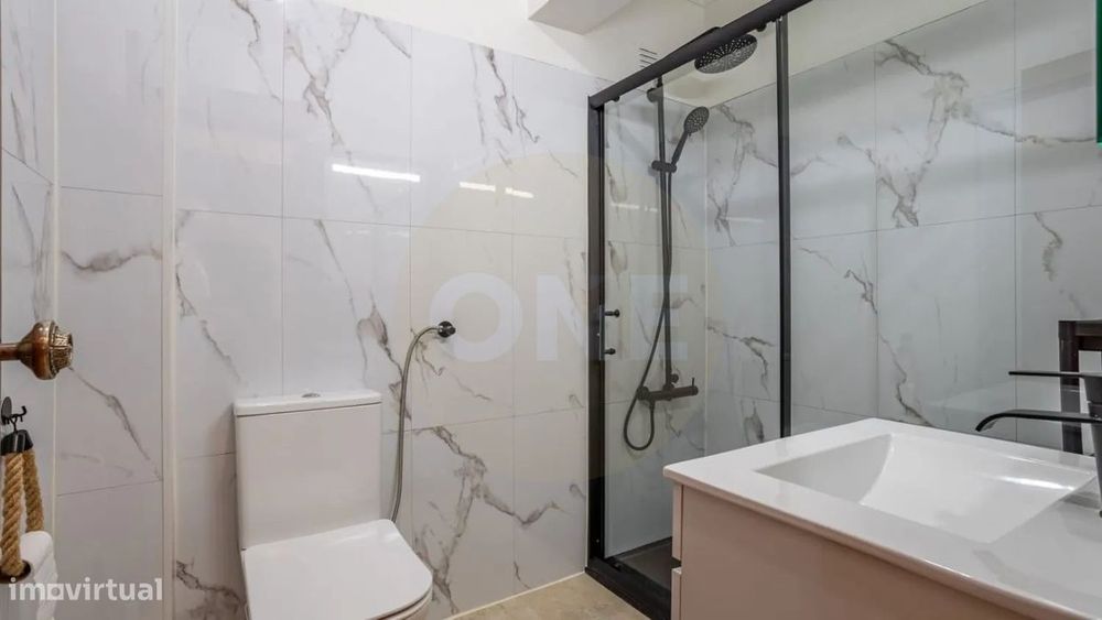 Apartamento T2 Renovado | Casal de São Brás, Amadora