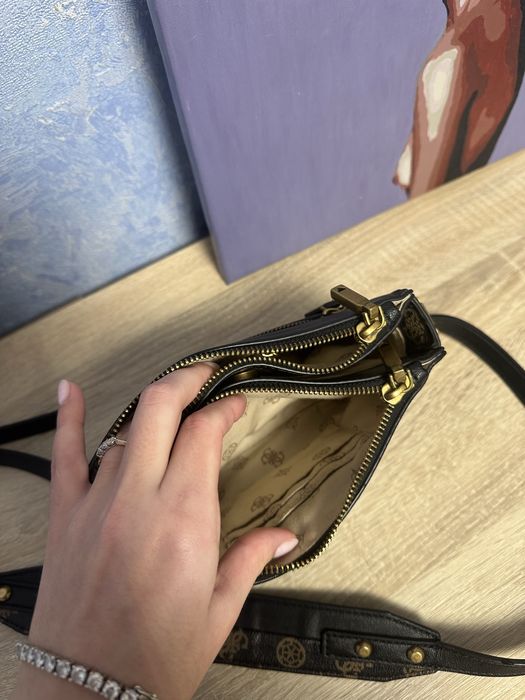 Оригінальна сумка GUESS в ідеальному стані