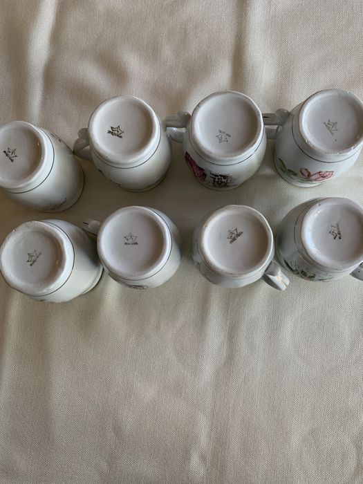 8 canecas da Artibuz