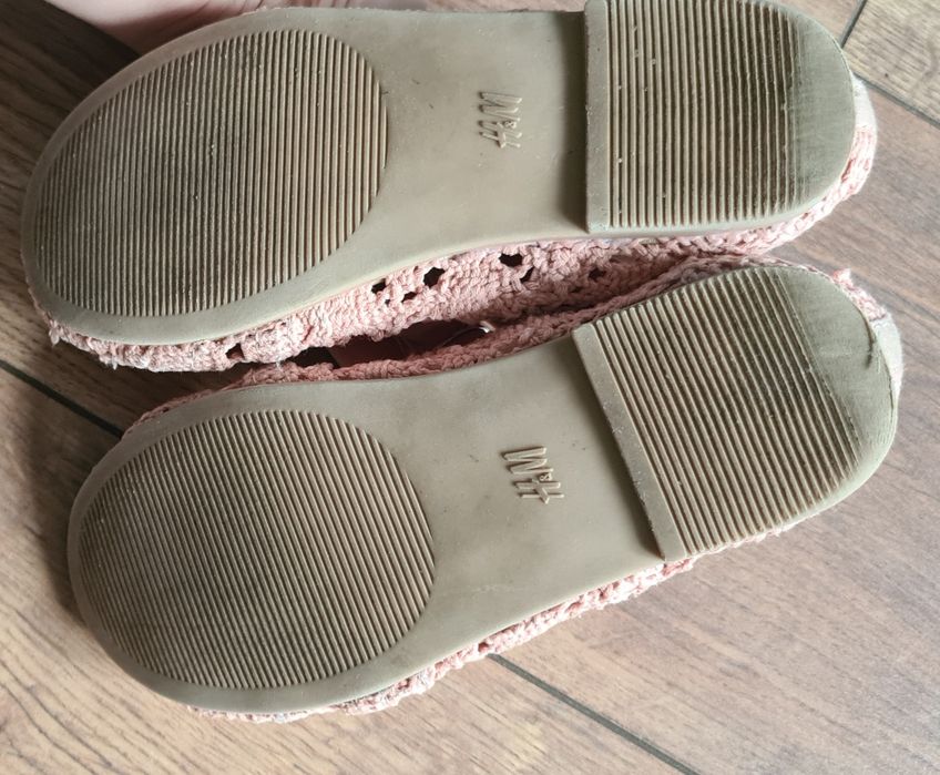 H&M ażurowe baleriny różowe w stylu Boho 28