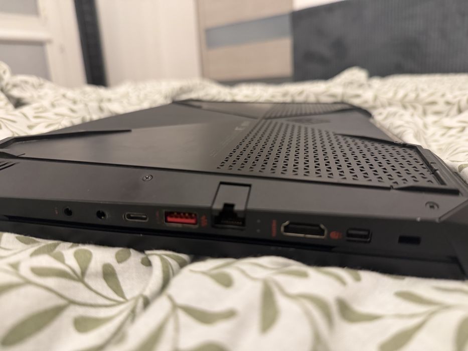 Hp Omen 15-ce0xx laptop