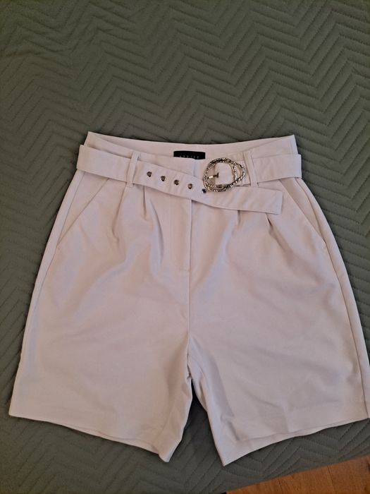 Eleganckie szorty z wysokim stanem Mohito r.38