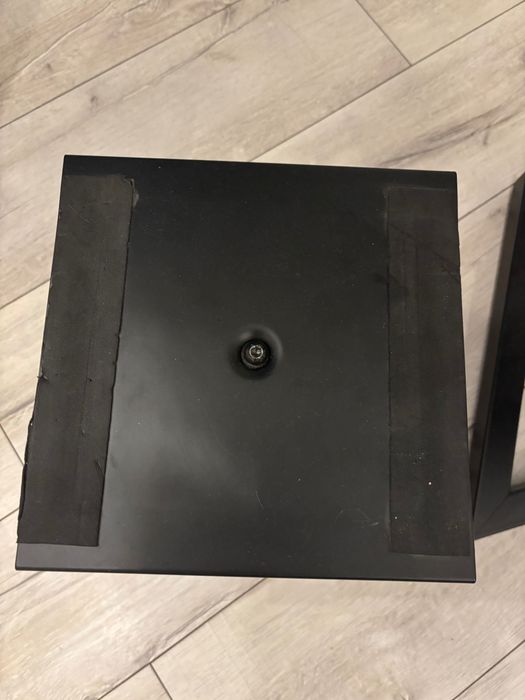 podstawki na głośniki