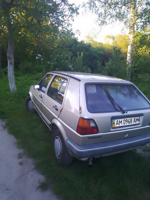 Volkswagen Golf 2