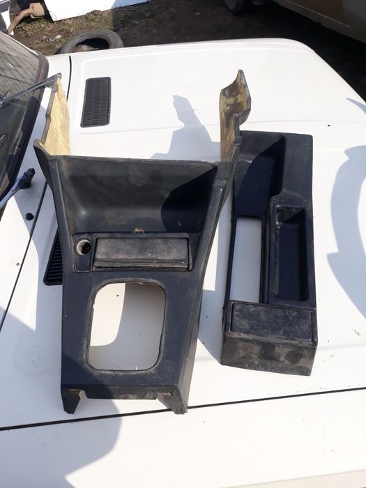 Продам Двері БМВ Є30 є ще інші різні запчастини деталі по тел.