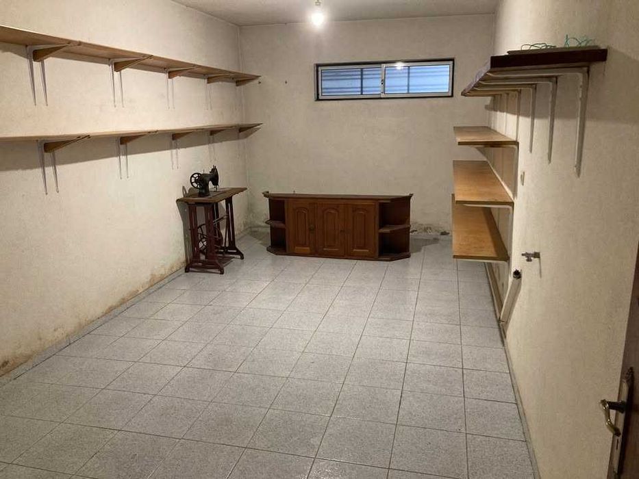 Moradia em banda de ponta V4
