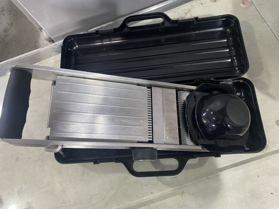 Mandolina Lacor profissional