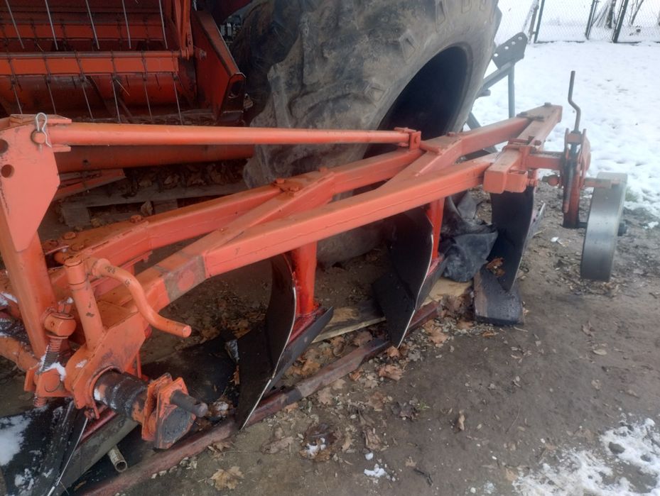 Pług 4 zagonowy nowe lemiesze