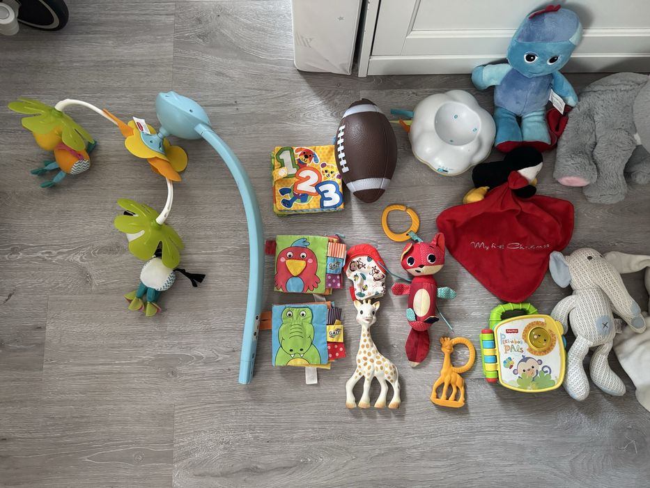 Zestaw zabawek, grzechotki, pluszaki | Chicco, Fisher-Price |