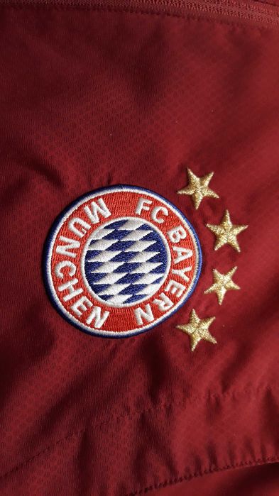 Casaco adidas FC Bayern München - portes incluídos