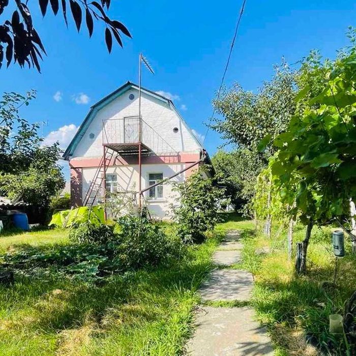 Не дорогий будинок 61 м2 готовий для проживання в с. Глеваха, 15 соток