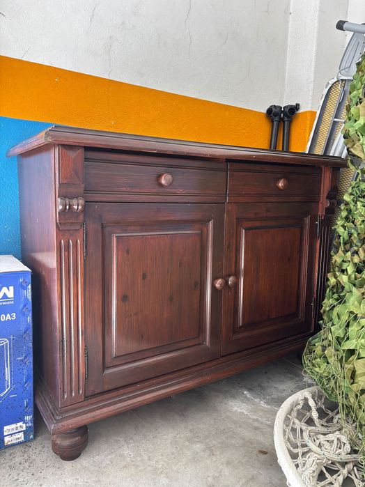 Cômoda - chest of drawers