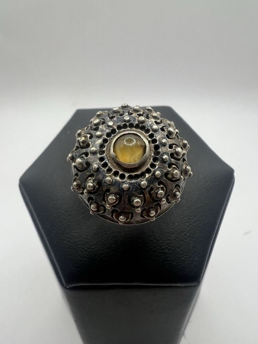 Srebrny pierścionek warmet jeżowiec poziomka