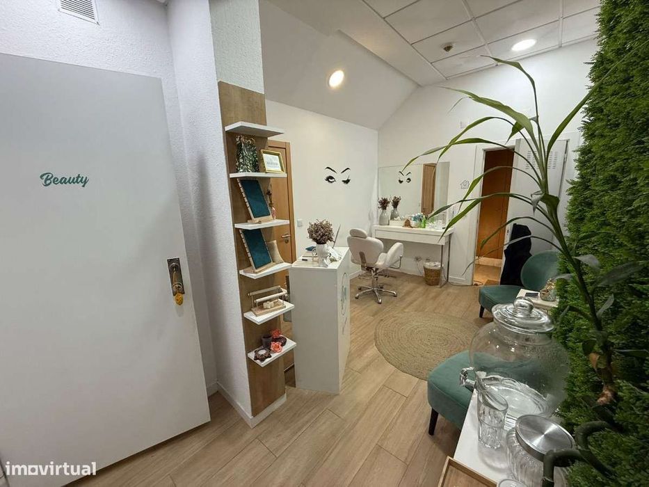 Espaço comercial Avenidas Escritório/Atelier/Gabinete