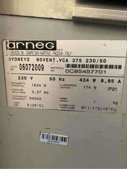 Холодильна вітрина Arneg Sydney 2 30000 грн