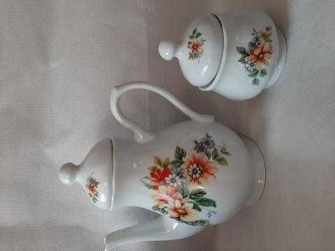 Piękna porcelana Książ -komplet dzbanek i cukiernica