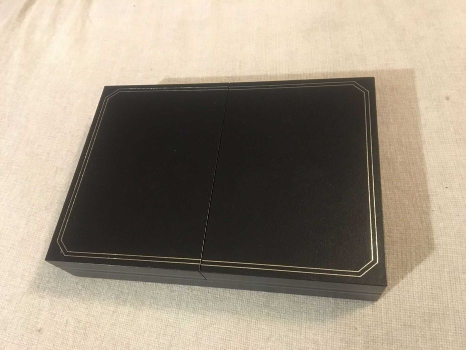 Magnífica Caixa p/ Charutos com cortador, Silea - NOVA