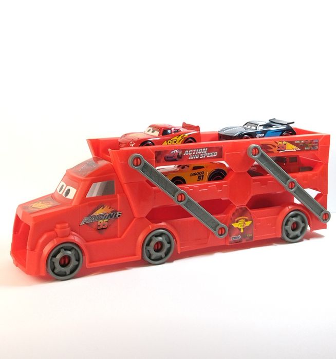 Трейлер "Тачки/Маквин" + 3 металл машинки,пусковая установка.