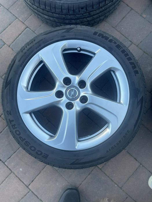 Komplet kół! R17 Aluminiowe felgi Opel.