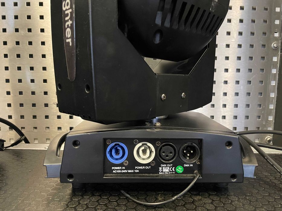 Głowy ruchome beam/wash Brighter Mini B-Eye 7x40W zoom, flower + case