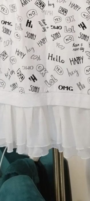 Sukienka, tunika biala w czarne napisy, Terranova Kids r S