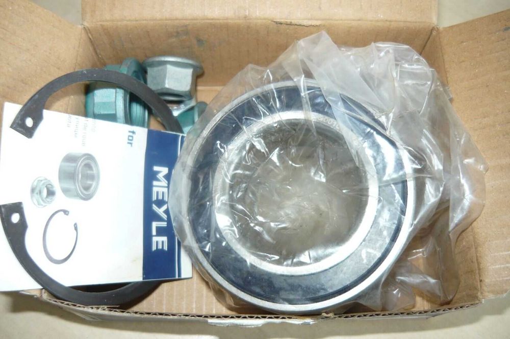 Новый комплект подшипника передний для хэтчбека VW Golf IV (1J1)