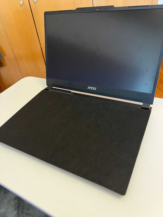 MSI CYBORG 15 A12VF i7-12650H RTX 4060