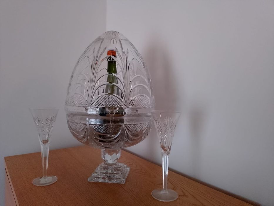 RARE Christal Champagne cave egg + 2 Christal glasses + 6 normal glasses