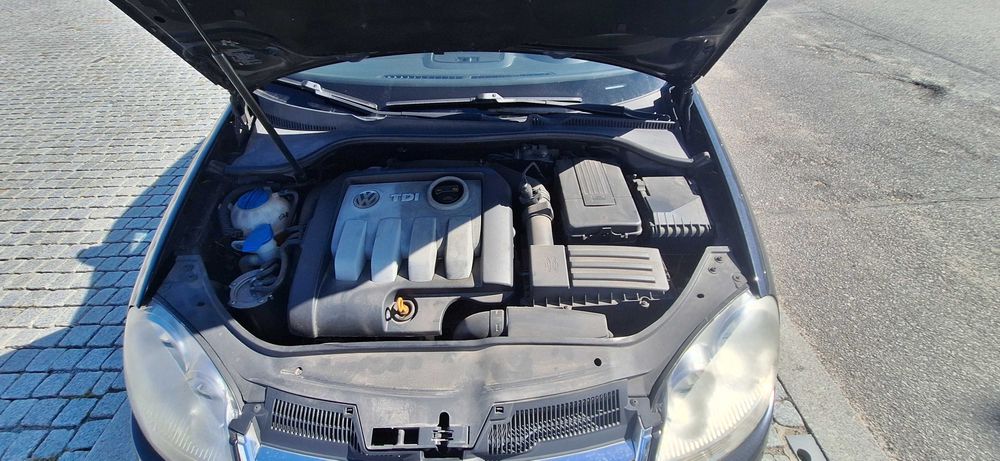 VW Jetta 1.9 TDI Confortline (2007) - Excelente Mecânica