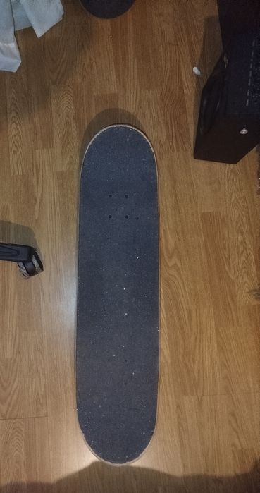 skate da creature e skate element semi novos