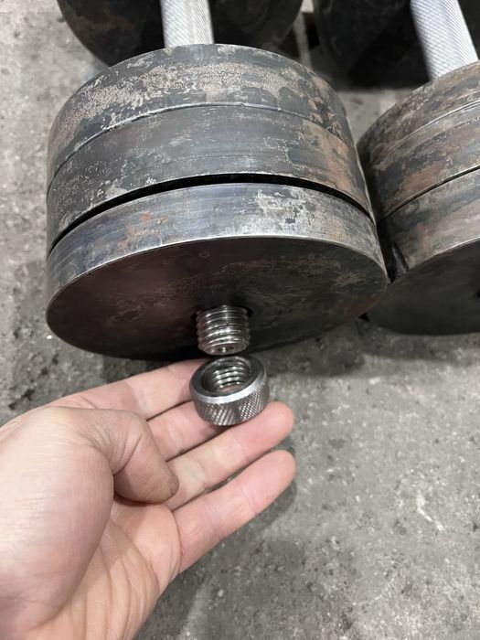 Гантели разборные по 22кг в каждой-качество!