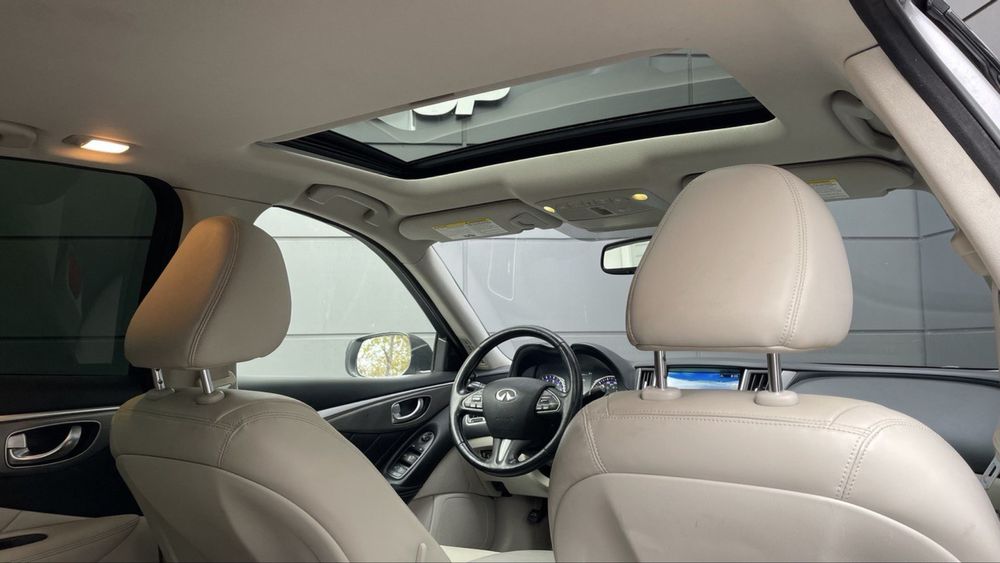 Продам infiniti Q50 2014 год