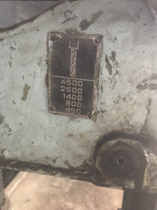 Свердлільний станок промисловий 380/220 в комплекті стіл,стан добрий..