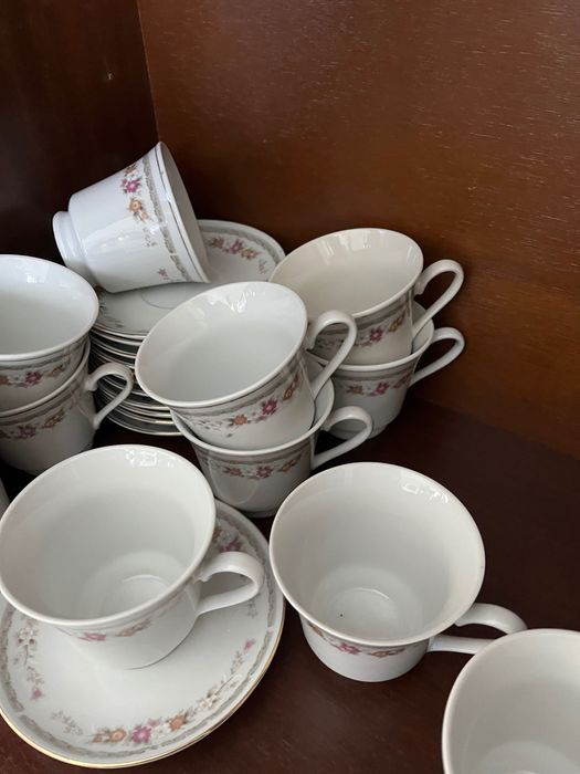 Porcelain Tea Cups64861253152131122