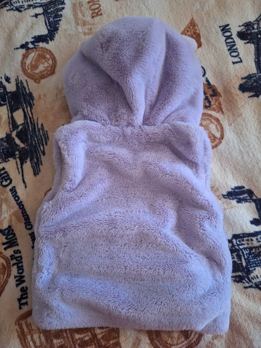 Дитяча жилетка для дівчинки