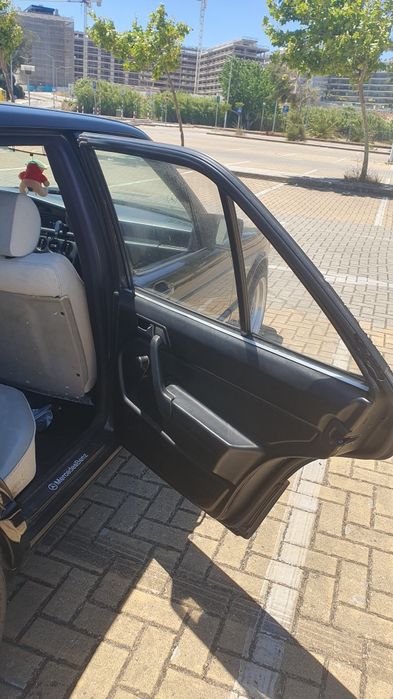Bom dia vendo 190D 2.0 o carro e de 93