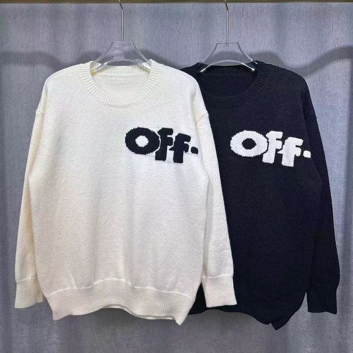 Светер off white