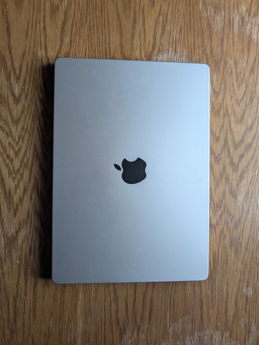 Macbook Pro M3 PRO 18/512