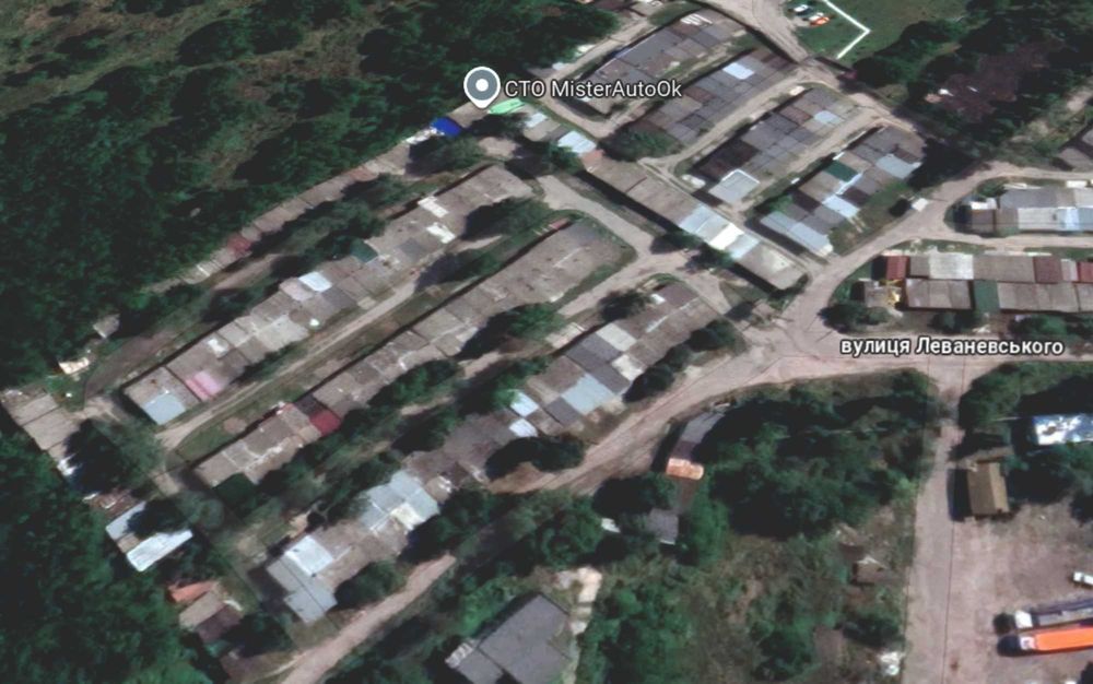 Місце для гаража