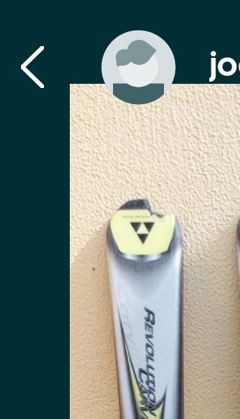 Skis dois pares sem uso