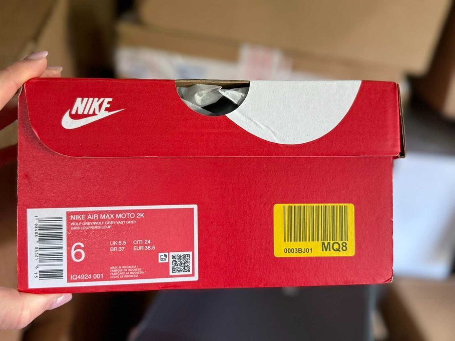 Жіночі кросівки Nike Air Max Moto 2K Оригінал