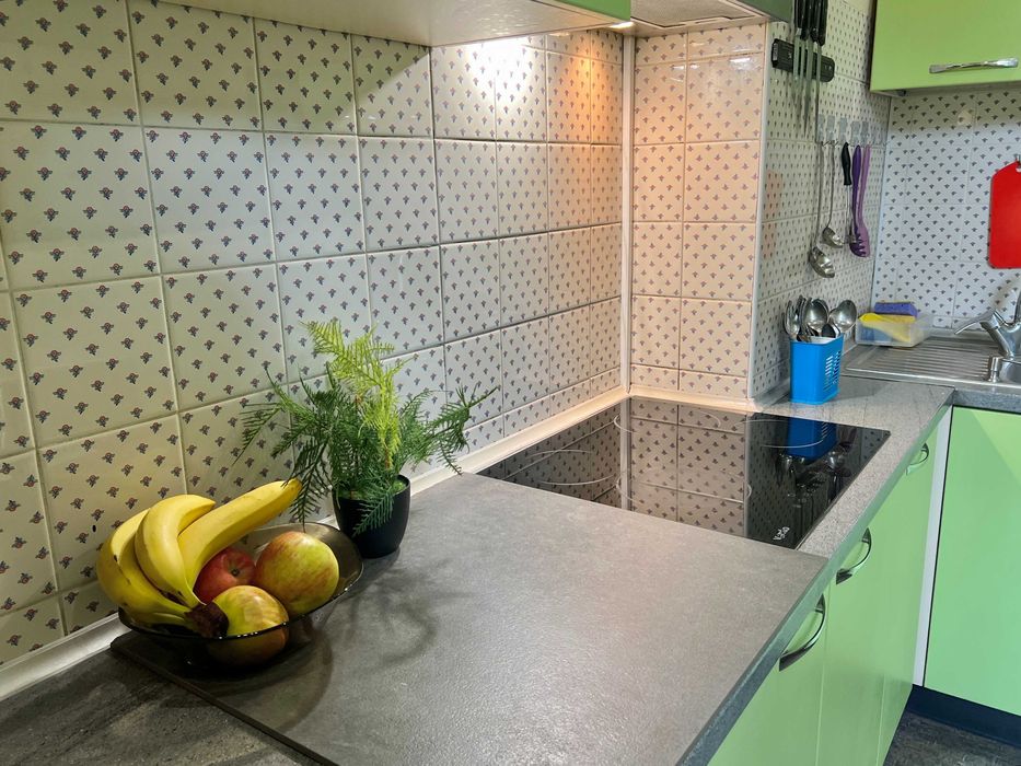 Хостел - современный! Шевченковский район! У нас тепло и горячая вода!