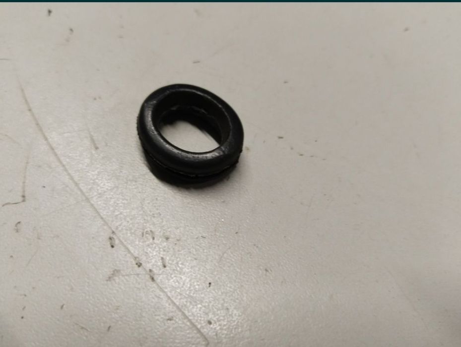 Przelotki lampy komar 4 szt